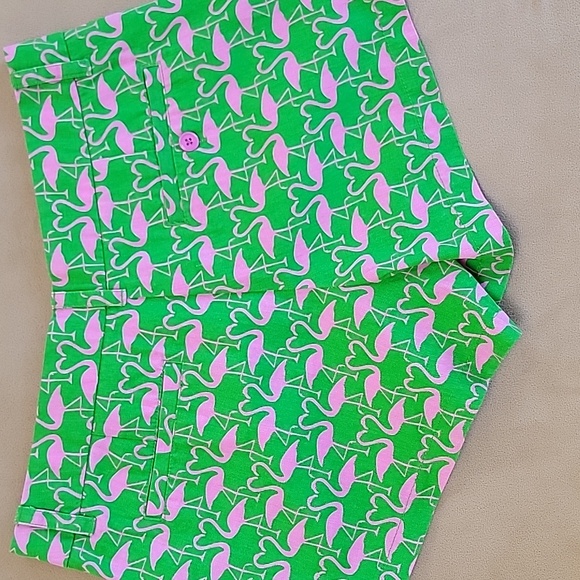 Macbeth Collection by Margaret Josephs Green Flamingo Shorts Size Medium NWOT - Picture 3 of 15